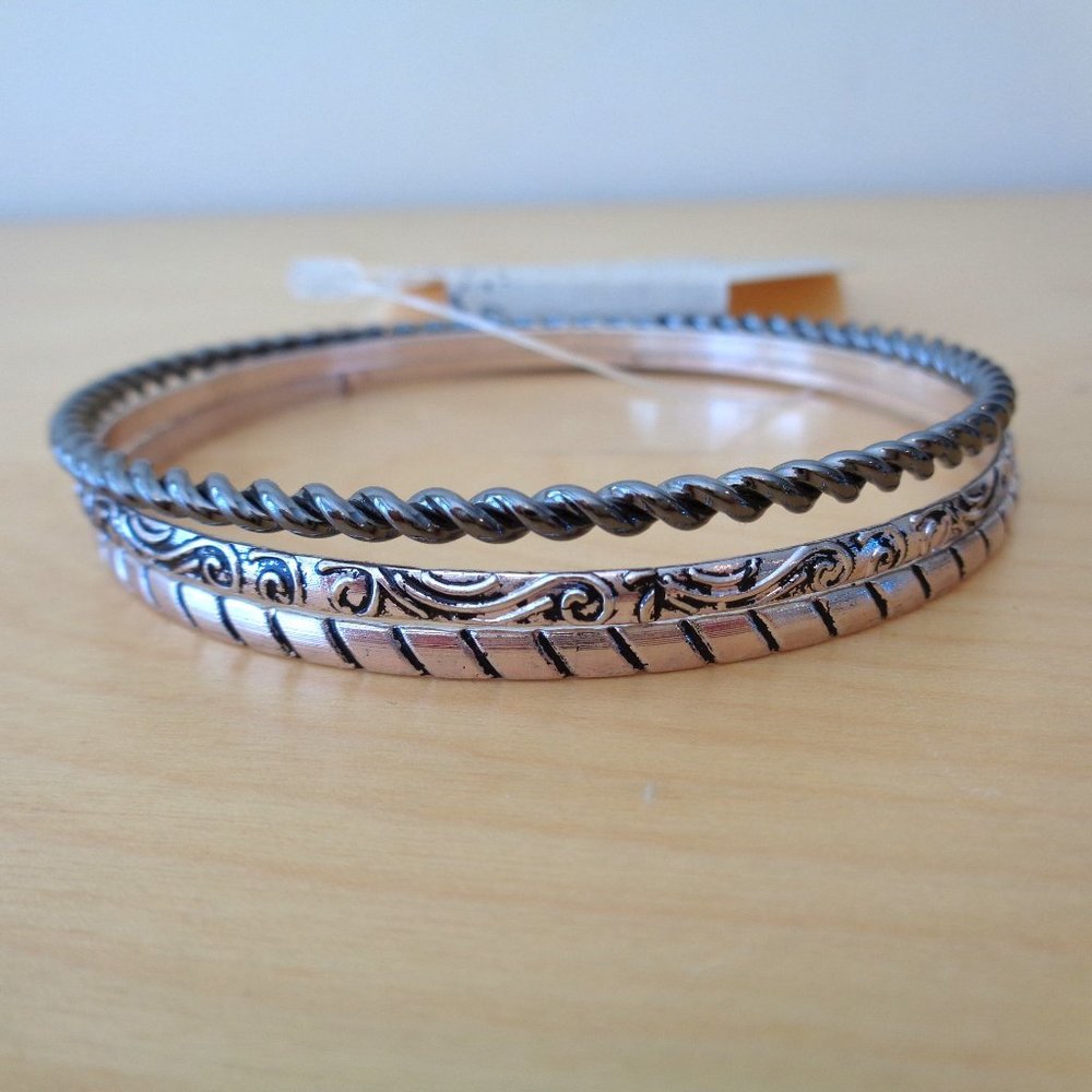 Mudd Twist & Textured Bangles Bracelets 3 PC Set Silvertone NEW